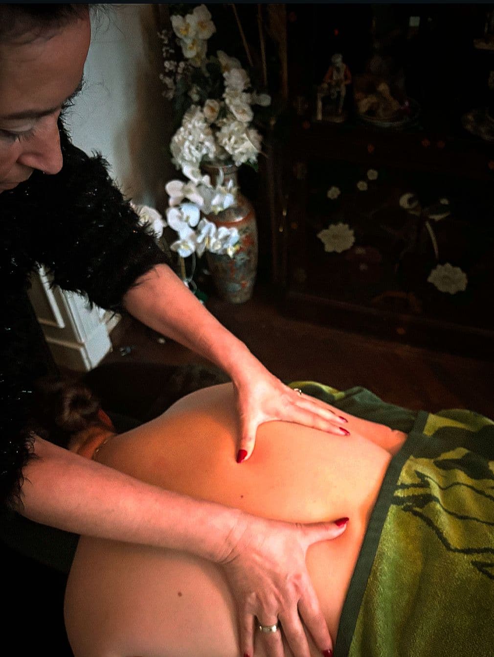 Complaint-oriented massage